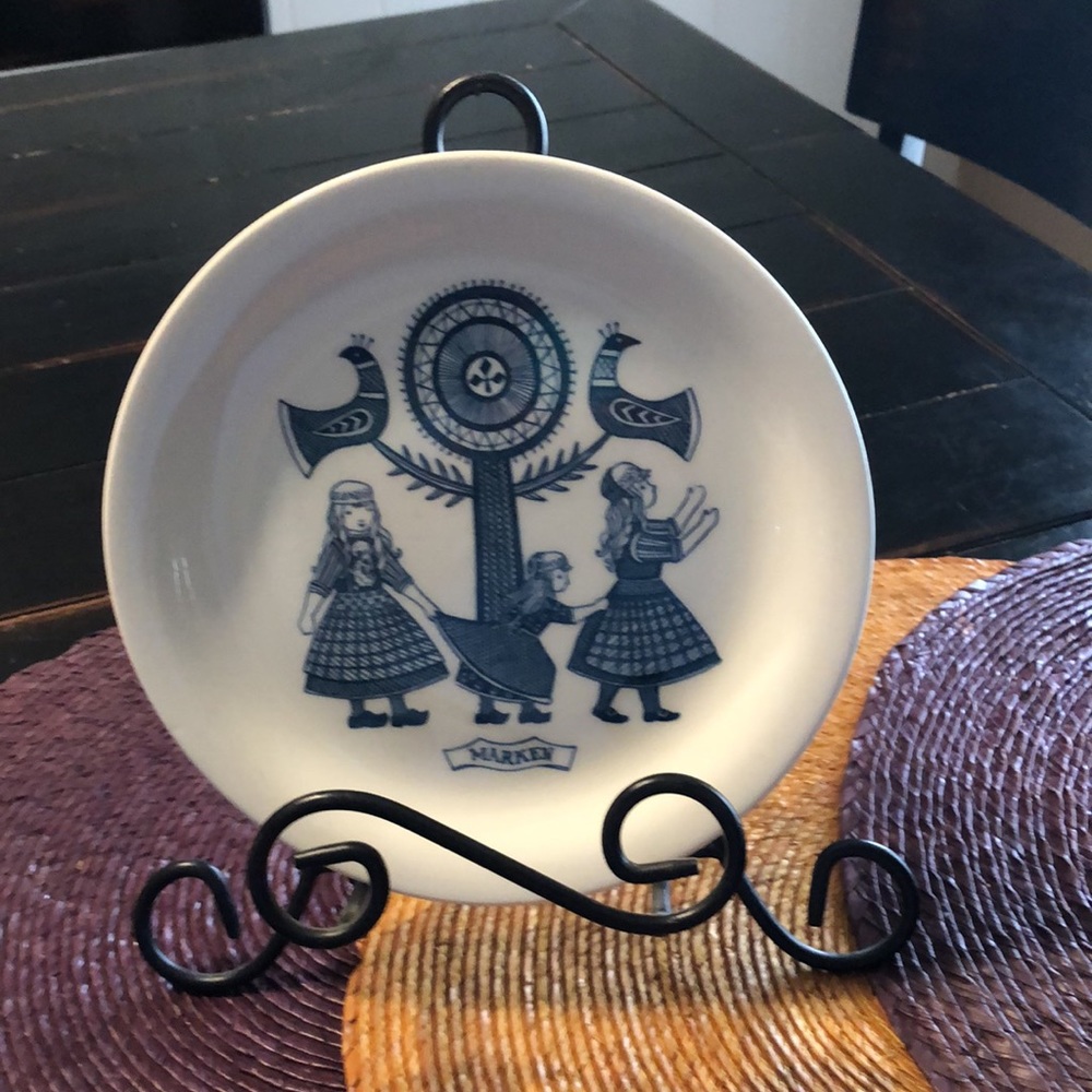 VINTAGE ROYAL PLATES, SPAKENBURG and MARKEN. - Picture 4 of 8